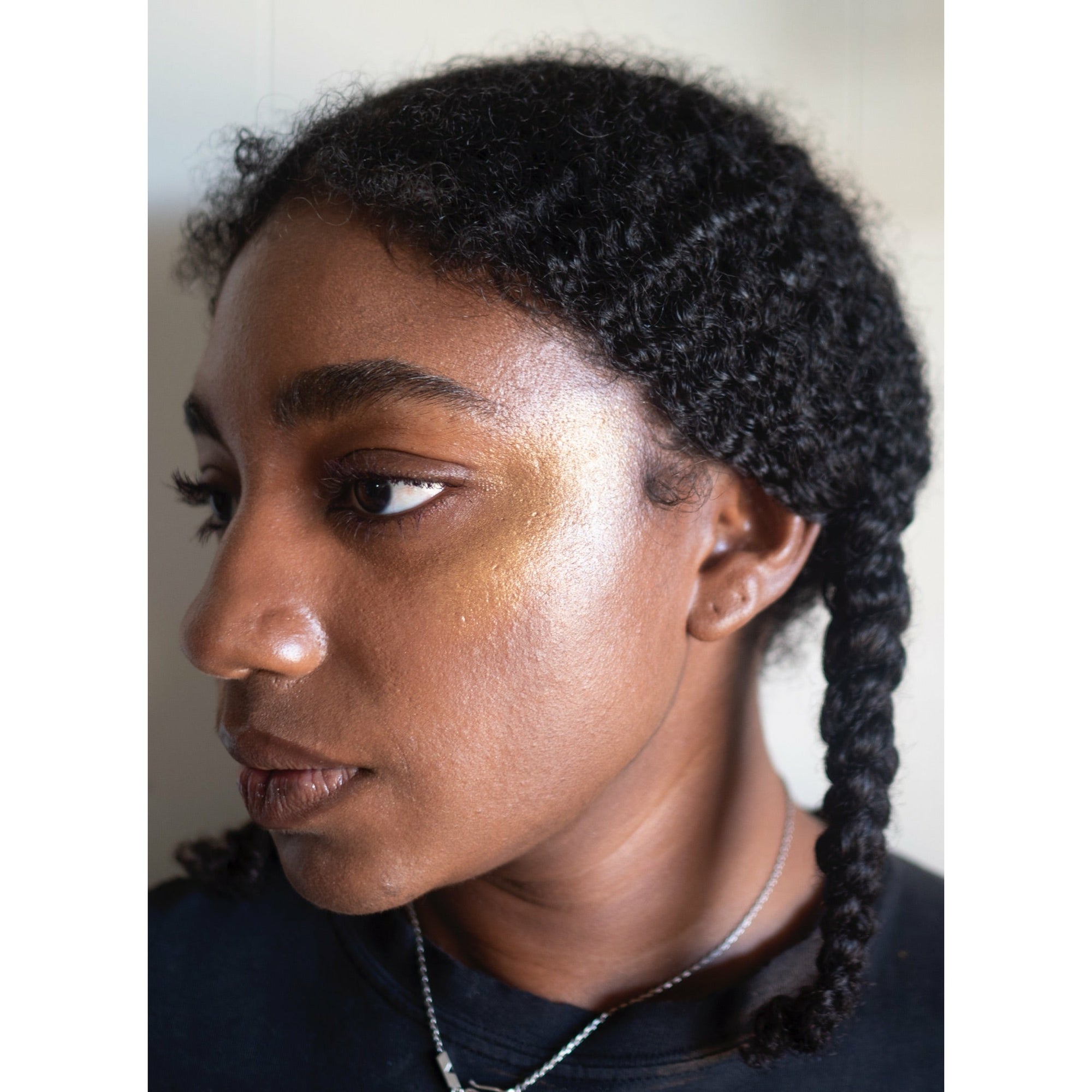 Glow Face Shimmer + Highlighter