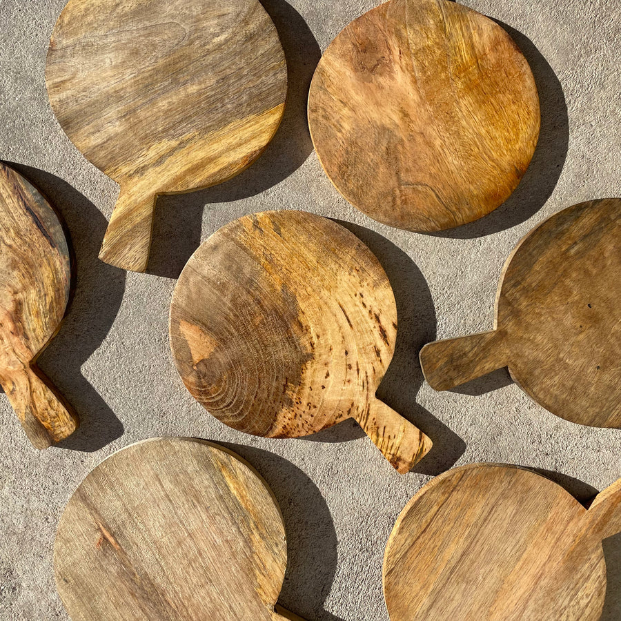 mango wood cutting board