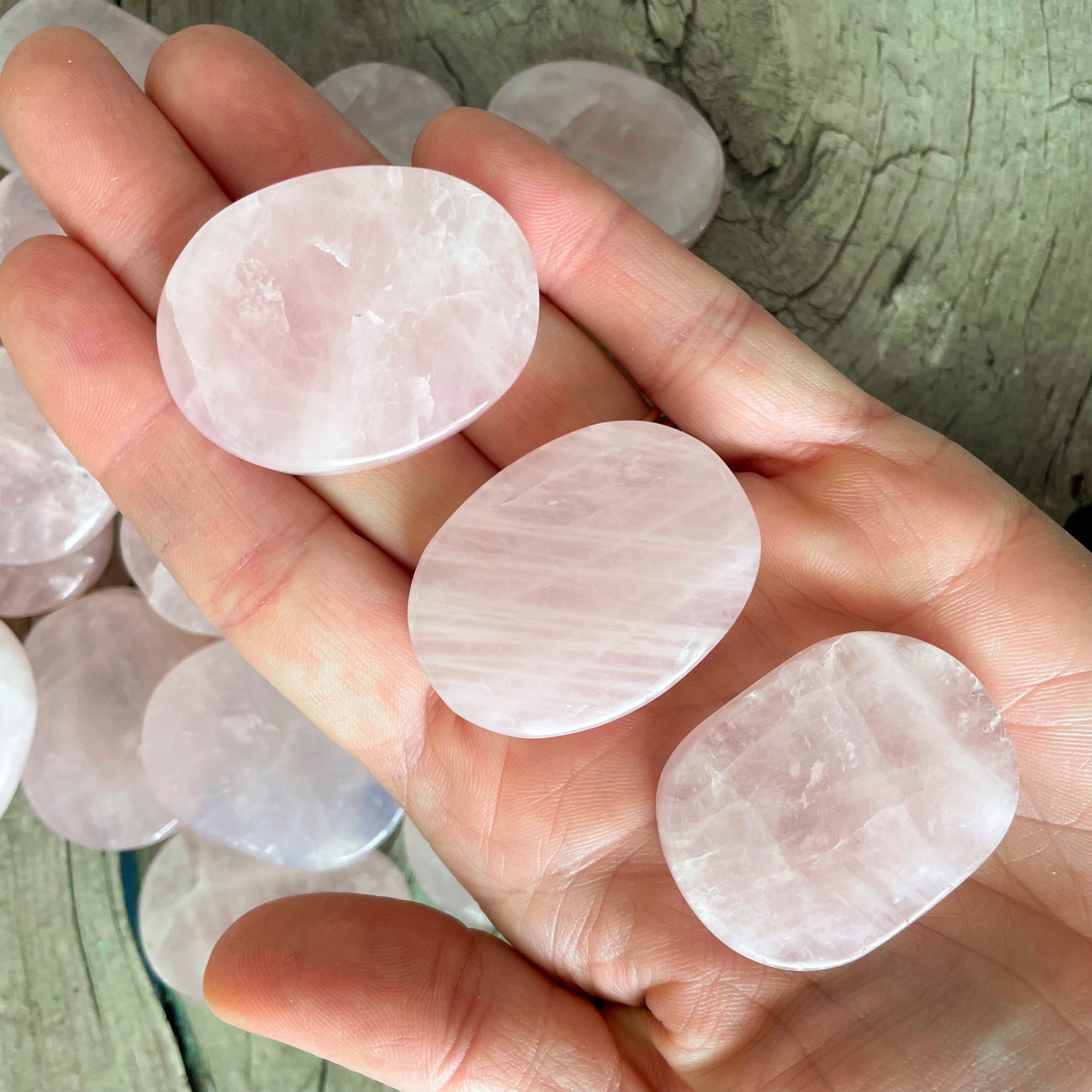 rose quartz palm stone